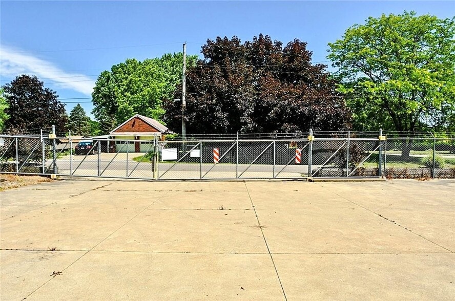 More Photos Of 4001 Cleveland Ave S, Canton Industrial For Sale