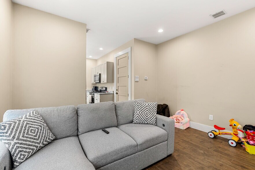 More Photos Of 1149 Middlesex St, Lowell Apartments For Sale