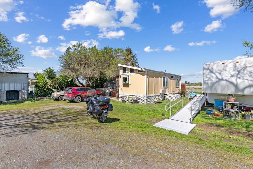 More Photos Of 711 W Brannan Island Rd, Isleton Trailer Camper Park For Sale