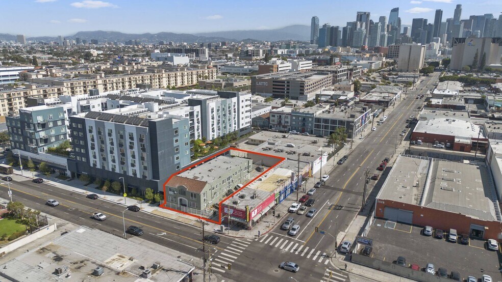 Primary Photo Of 225 W Adams Blvd, Los Angeles Apartments For Sale