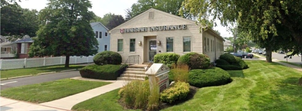 Primary Photo Of 2426 Nottingham Way, Hamilton Freestanding For Sale