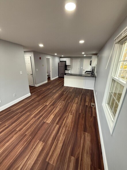 More Photos Of 10-26 Saratoga Ave, Pawtucket Apartments For Sale