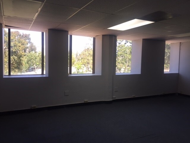 More Photos Of 520 W Santa Ana Blvd, Santa Ana Office For Sale
