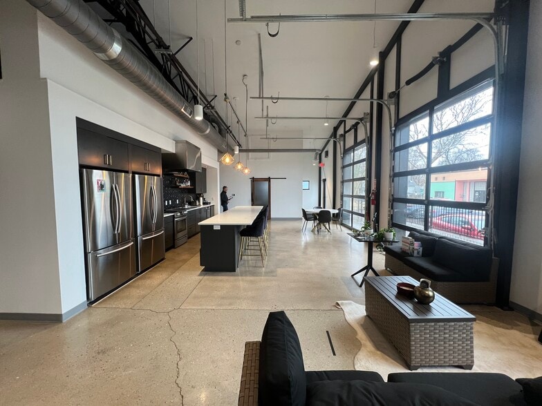 More Photos Of 1352 E Wilson St, Madison Warehouse For Sale