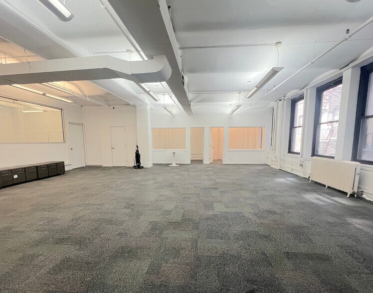 More Photos Of 19 W 21st St, New York Office For Lease