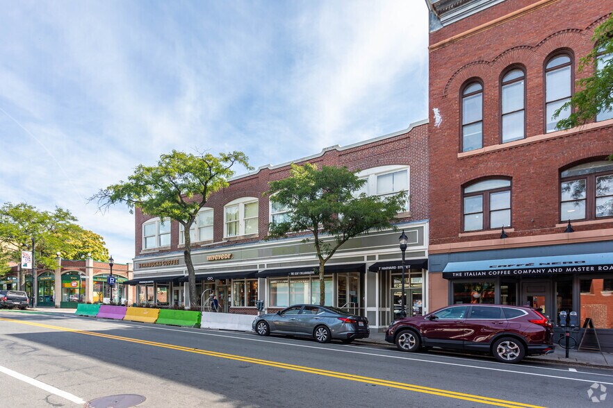Primary Photo Of 7-15 Harvard St, Brookline Storefront Retail Office For Lease