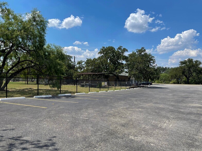 More Photos Of 2239 FM 3432, Adkins Freestanding For Sale