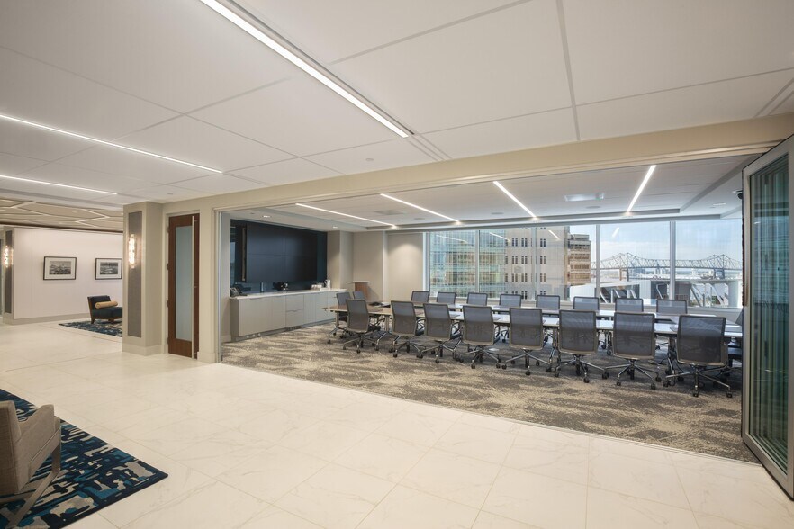 More Photos Of 445 North Blvd, Baton Rouge Office For Lease