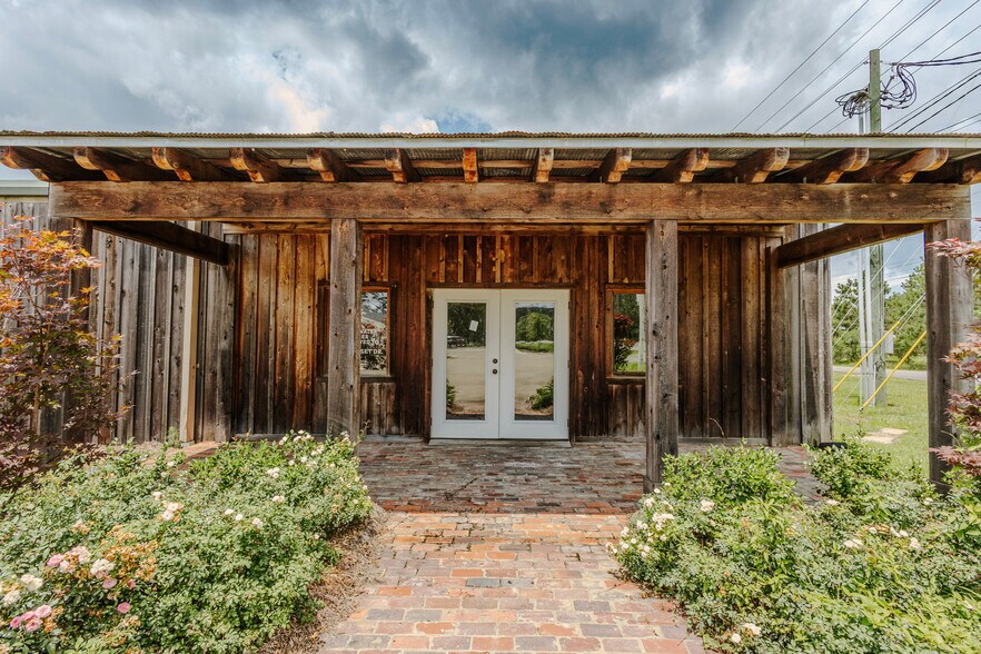 More Photos Of 1720 Metcalf Ave, Thomasville Warehouse For Lease