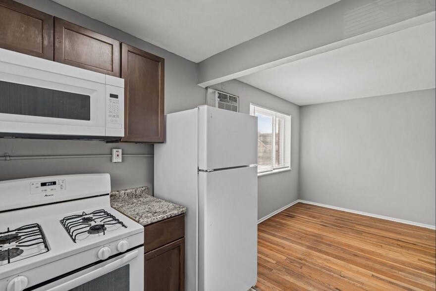 More Photos Of 1108 Bates St, Saint Louis Apartments For Sale