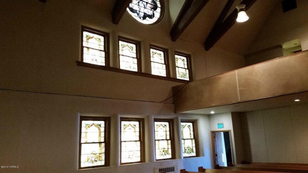 More Photos Of 515 E Yakima Ave, Yakima Freestanding For Lease