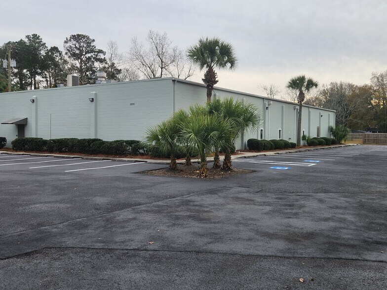 More Photos Of 2704 Highmarket St, Georgetown Freestanding For Sale