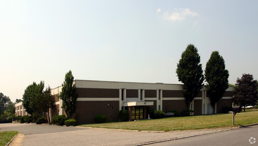 More Photos Of 45 Indian Ln E, Montville Warehouse For Lease