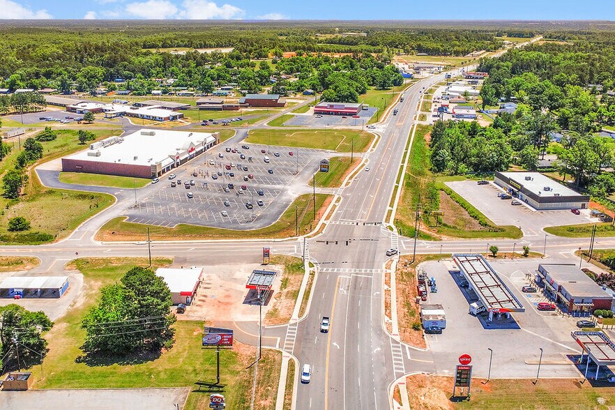 More Photos Of 201 US Highway 1 Byp S, Louisville General Retail For Sale