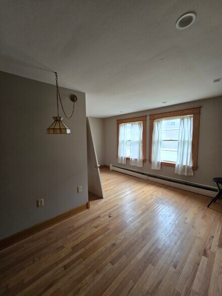 More Photos Of 813 W Berry St, Fort Wayne Apartments For Sale