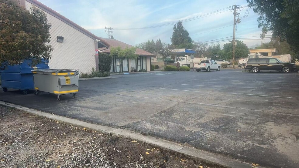 More Photos Of 1710-1718 Linda Dr, Pleasant Hill Office For Sale