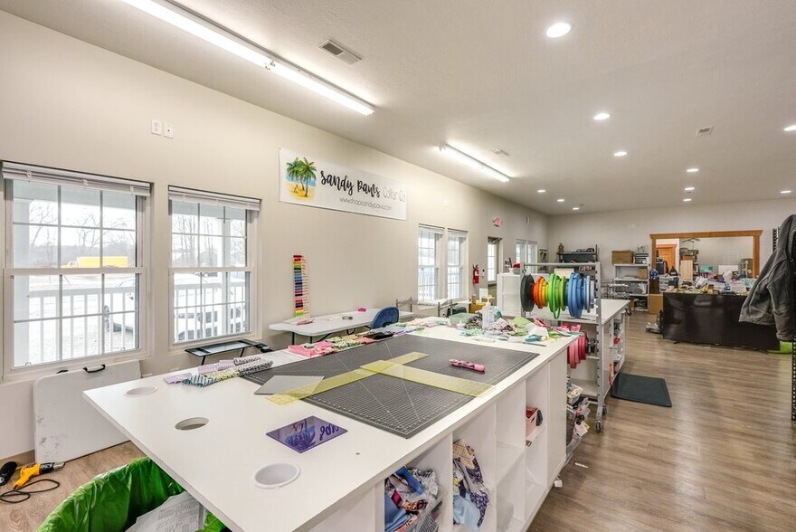 More Photos Of 2149 Wadsworth Rd, Norton Office For Sale
