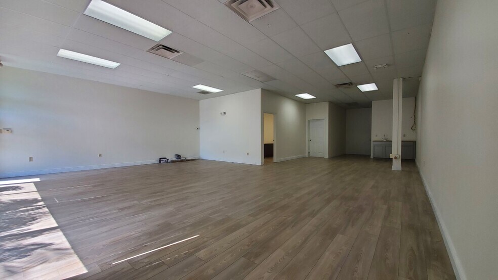 More Photos Of 5404 Hoover Blvd, Tampa Medical For Lease