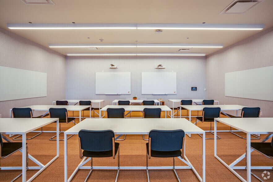 More Photos Of 101 E Washington St, Phoenix Office For Lease