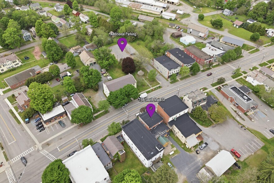 More Photos Of 198 N Main St, Salem Storefront Retail Residential For Sale