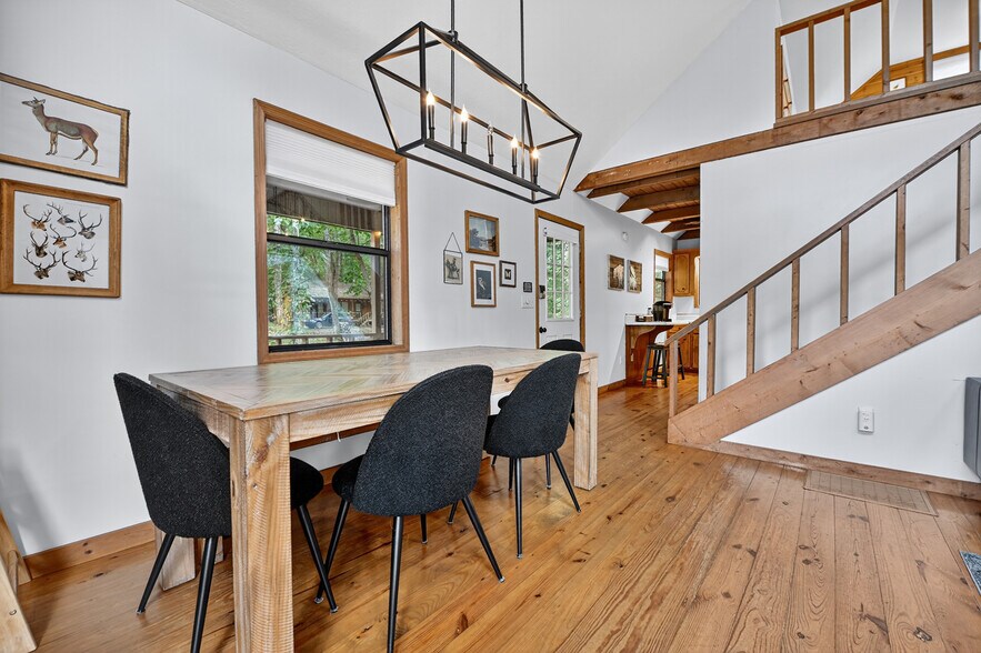 More Photos Of 77 Alpine Way, Blairsville Hotel For Sale