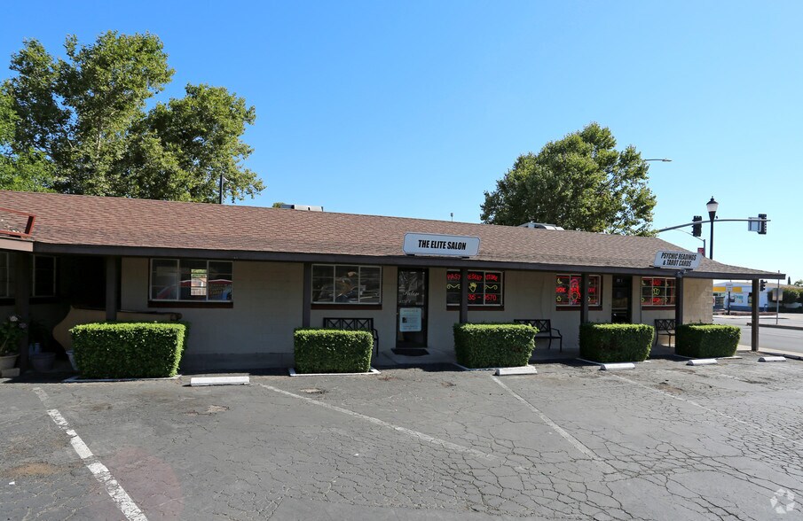 More Photos Of 3774 Railroad Ave, Pittsburg General Retail For Sale