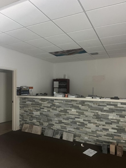 More Photos Of 3300 S Congress Ave, Boynton Beach Showroom For Sale