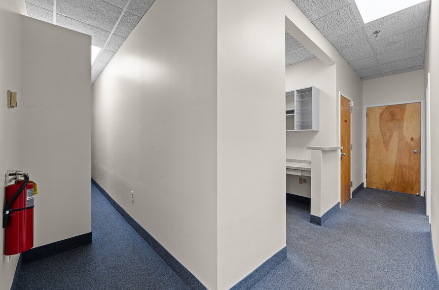 More Photos Of 1097 Old Country Rd, Plainview Medical For Lease