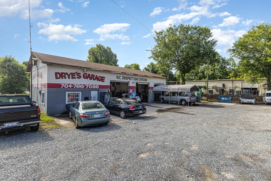 Primary Photo Of 347 Wilshire Ave SW, Concord Auto Dealership For Sale