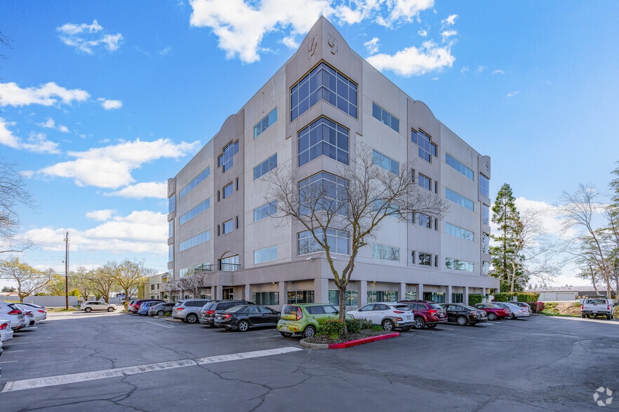 More Photos Of 1401 El Camino Ave, Sacramento Office For Lease