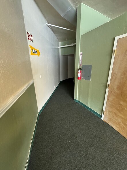 More Photos Of 1601-1615 El Camino Real, Millbrae Storefront For Lease