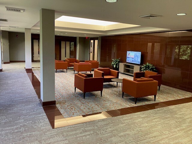 More Photos Of 2 Perimeter Park S, Birmingham Office Residential For Lease