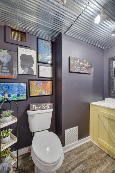 More Photos Of 305 N Main St, Ste Genevieve Storefront Retail Residential For Sale