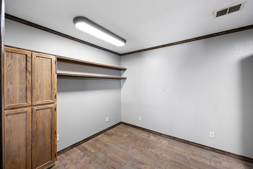 More Photos Of 8411 US Highway 64 W, Russellville Industrial For Sale