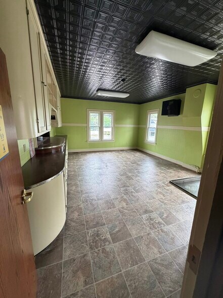 More Photos Of 603 Ridge Rd, Webster Freestanding For Lease