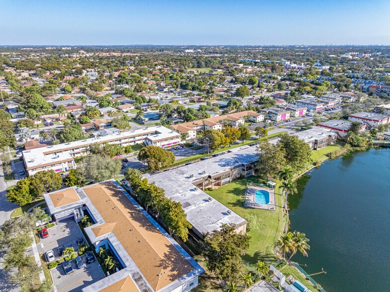 More Photos Of 5971 NW 17th Pl, Sunrise Apartments For Sale