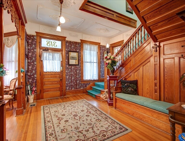 More Photos Of 318 Quapaw Ave, Hot Springs Hospitality For Sale