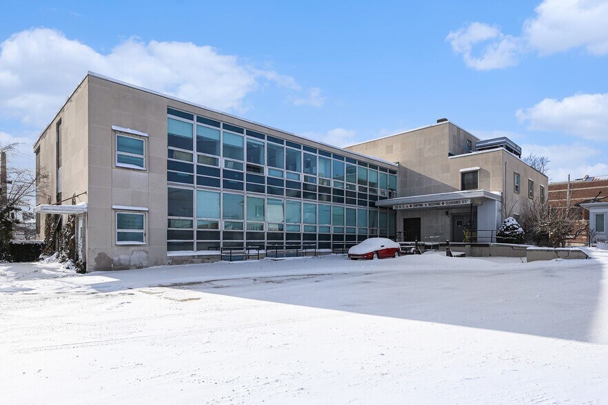 More Photos Of , Lansing Office For Sale