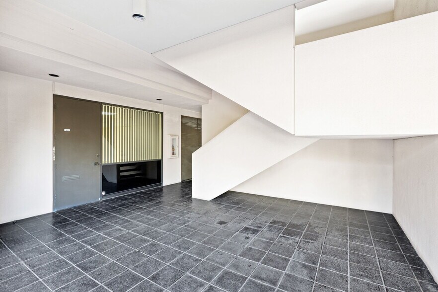 More Photos Of 225 S Civic Dr, Palm Springs Medical For Sale