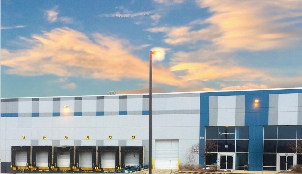 More Photos Of 888 Carol Ct, Carol Stream Distribution For Lease