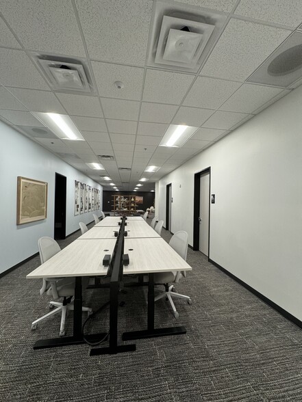 More Photos Of 2115 S 11th Ave, Phoenix Warehouse For Lease