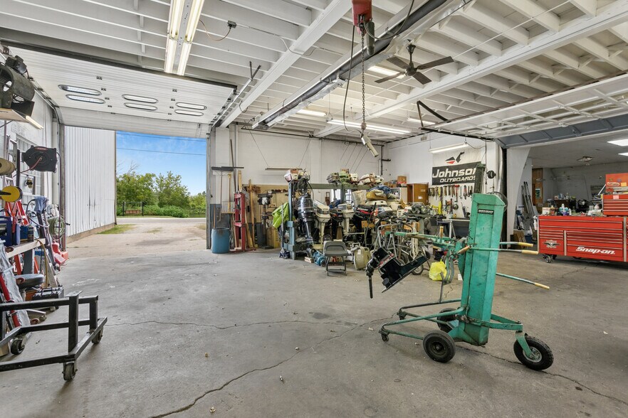 More Photos Of 100 Water St, Menasha General Retail For Sale