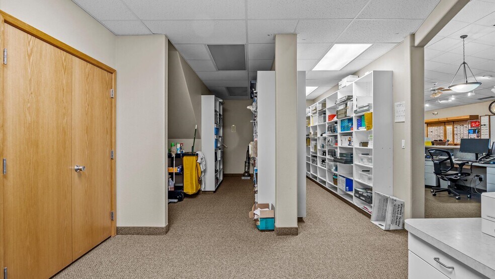 More Photos Of 2737 Crossroads Blvd, Grand Junction Office For Sale
