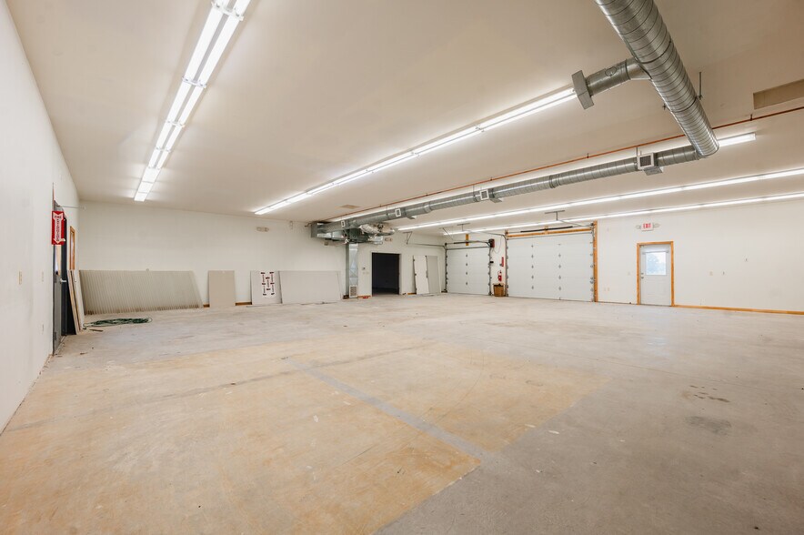 More Photos Of 373 280th St, Osceola Industrial For Lease