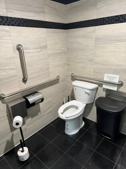 More Photos Of 7345 S Durango Dr, Las Vegas General Retail For Lease