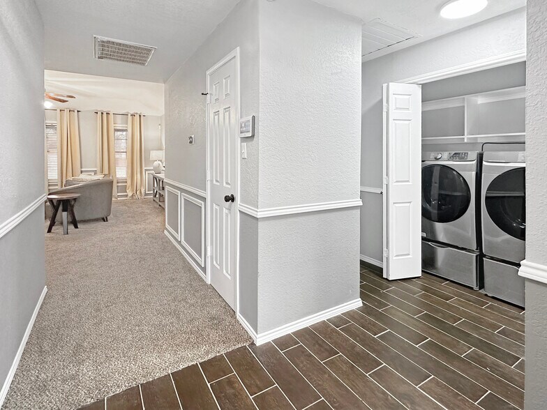 More Photos Of 503 S Arizona Dr, Celina Loft Creative Space For Lease