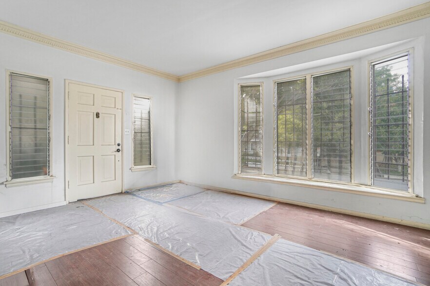 More Photos Of 728 S Genesee Ave, Los Angeles Apartments For Sale