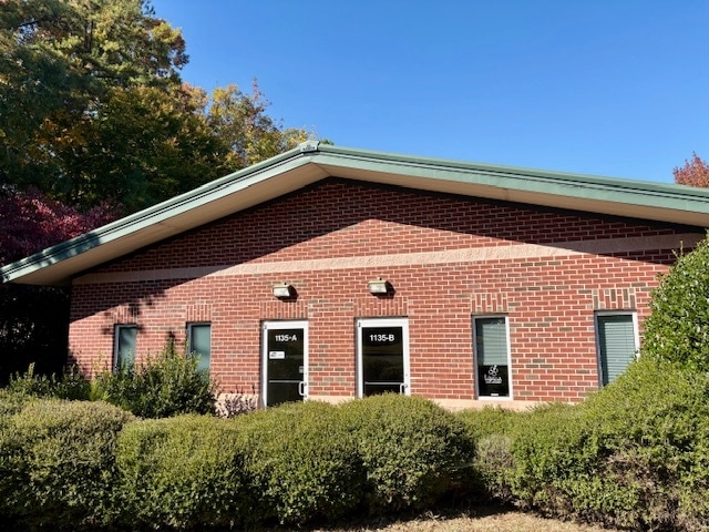 More Photos Of 1135 Four Lakes Dr, Matthews Office For Sale