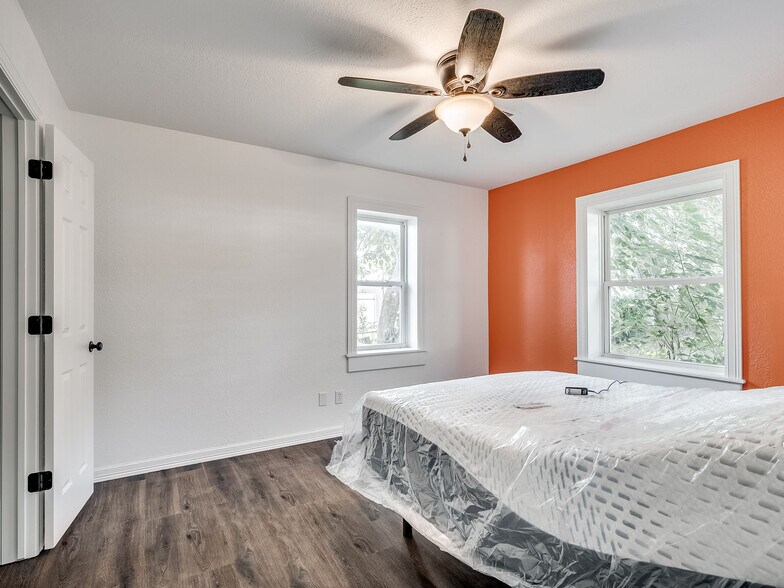 More Photos Of 2508 W I 44 Service Rd, Oklahoma City Storefront Retail Office For Sale