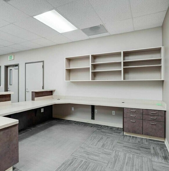 More Photos Of 2720 Commercial St, Salem Medical For Lease